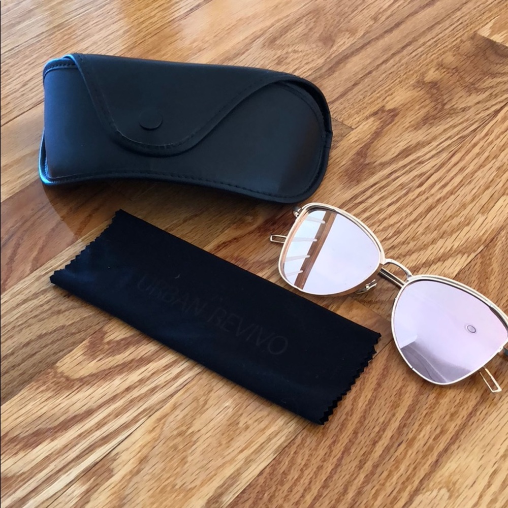 Pink Mirror Sunglasses